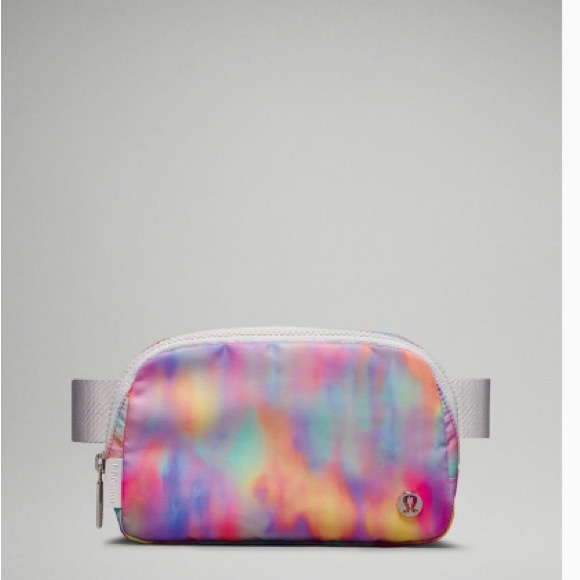 lululemon athletica Handbags - NWT Lululemon Everywhere Beltbag 1L